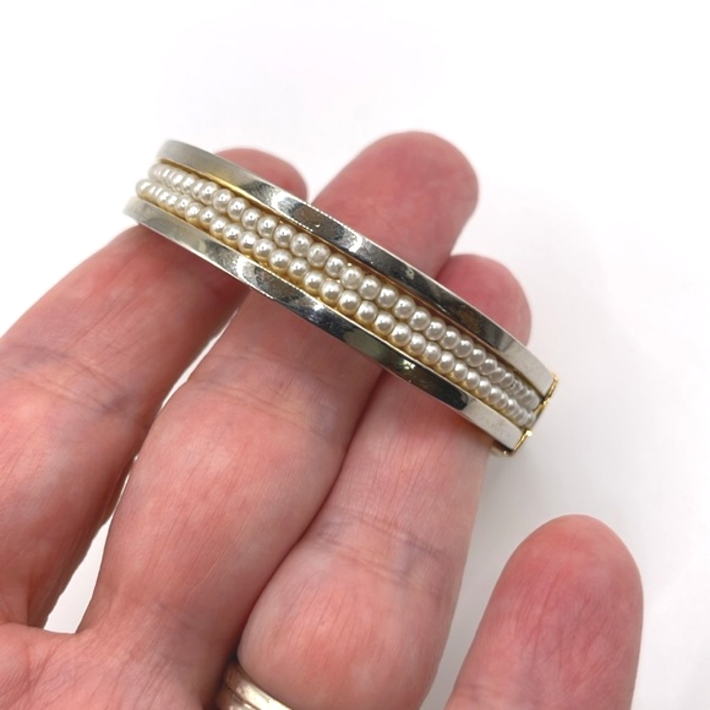 Gold Tone Faux Pearl Channel Hinged Clamper Bracelet SMALL - Picture 9 of 10